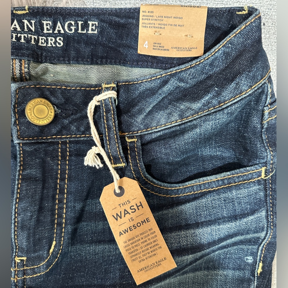NWT 🆕 American Eagle Women's Jegging - Picture 2 of 5